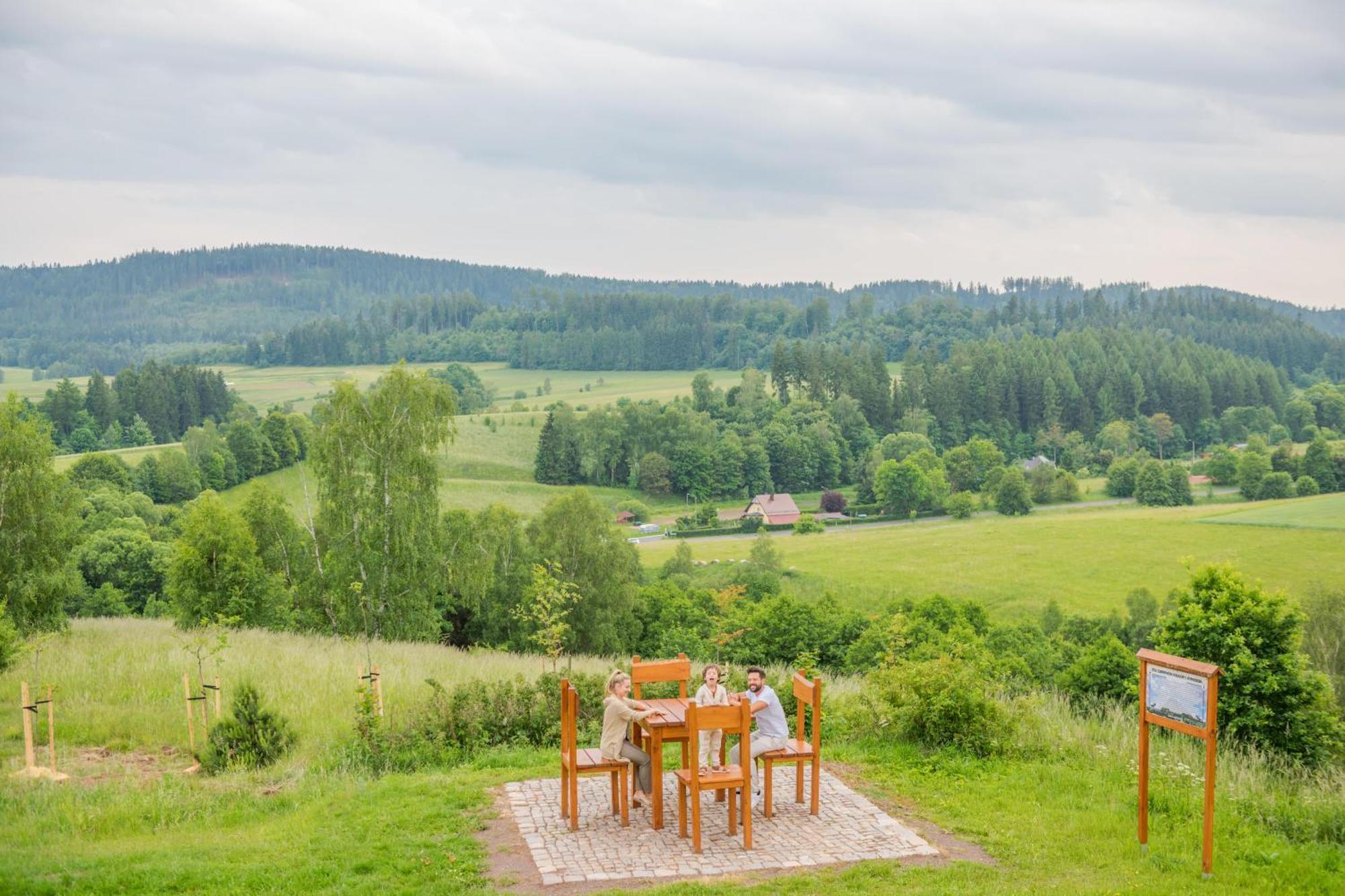 Rajska Polana Domki Premium ,Na Odludziu Z Prywatna Balia Z Jacuzzi I Sauna ,Cisza,Rowery Elektryczne,Gory,Astroprzygoda,- Adrspach, Skalne Miasto, Zamek Ksiaz,Andrzejowka,Karpacz, Sniezka,Janskie Laznie,Pec Mieroszow Esterno foto