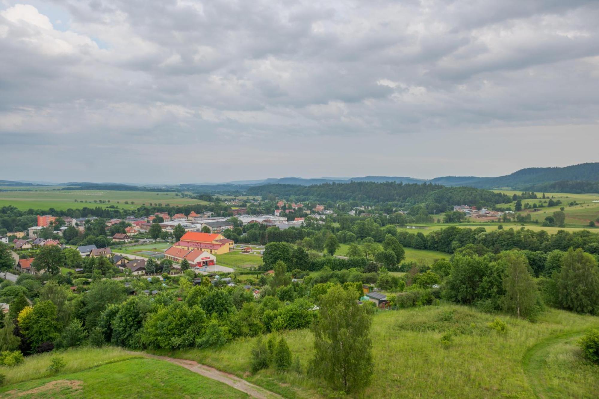 Rajska Polana Domki Premium ,Na Odludziu Z Prywatna Balia Z Jacuzzi I Sauna ,Cisza,Rowery Elektryczne,Gory,Astroprzygoda,- Adrspach, Skalne Miasto, Zamek Ksiaz,Andrzejowka,Karpacz, Sniezka,Janskie Laznie,Pec Mieroszow Esterno foto
