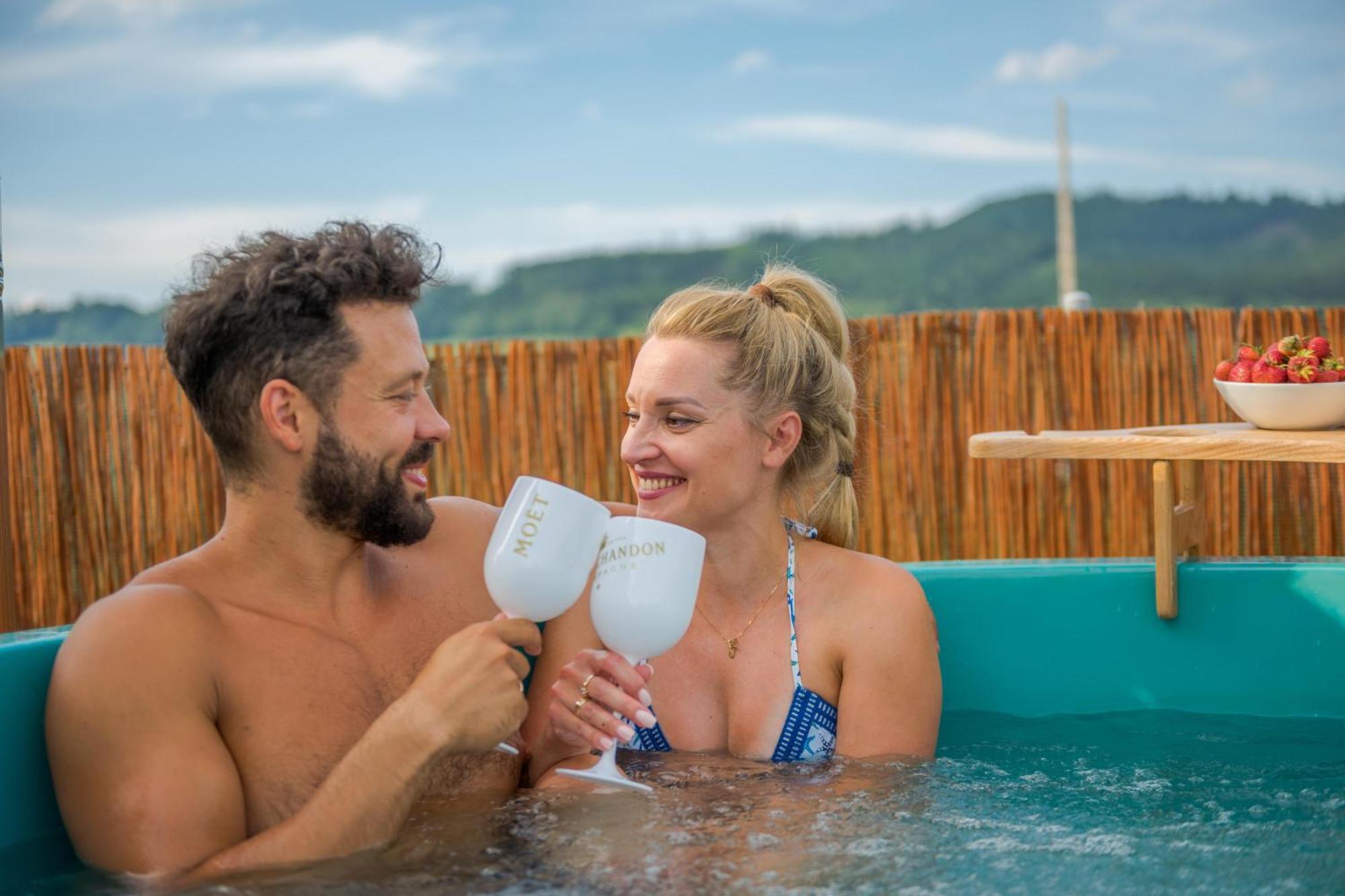 Rajska Polana Domki Premium ,Na Odludziu Z Prywatna Balia Z Jacuzzi I Sauna ,Cisza,Rowery Elektryczne,Gory,Astroprzygoda,- Adrspach, Skalne Miasto, Zamek Ksiaz,Andrzejowka,Karpacz, Sniezka,Janskie Laznie,Pec Mieroszow Esterno foto